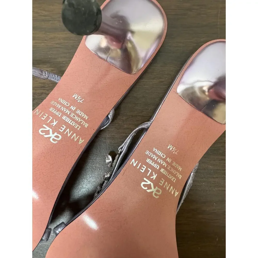vintage Anne klein 7.5M ladies shoes